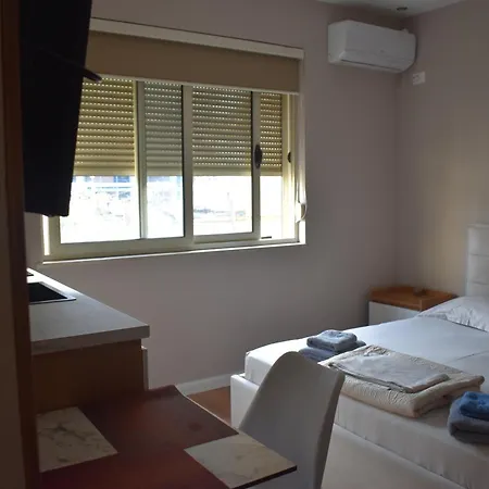 Apartment Fictus Tirana